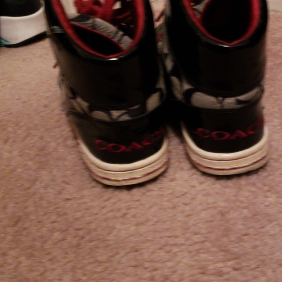 Shoes - Picture 2 of 3